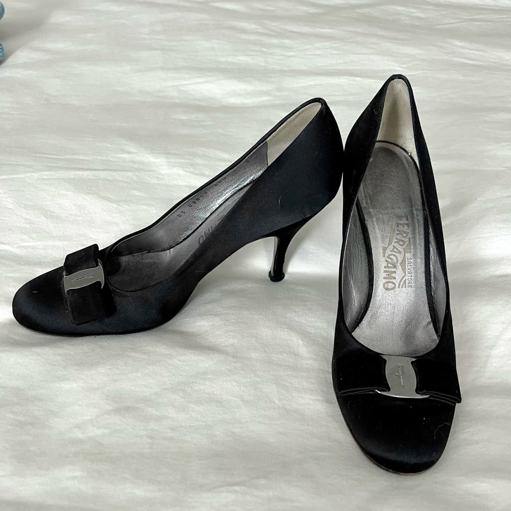 Ferragamo black satin high heel